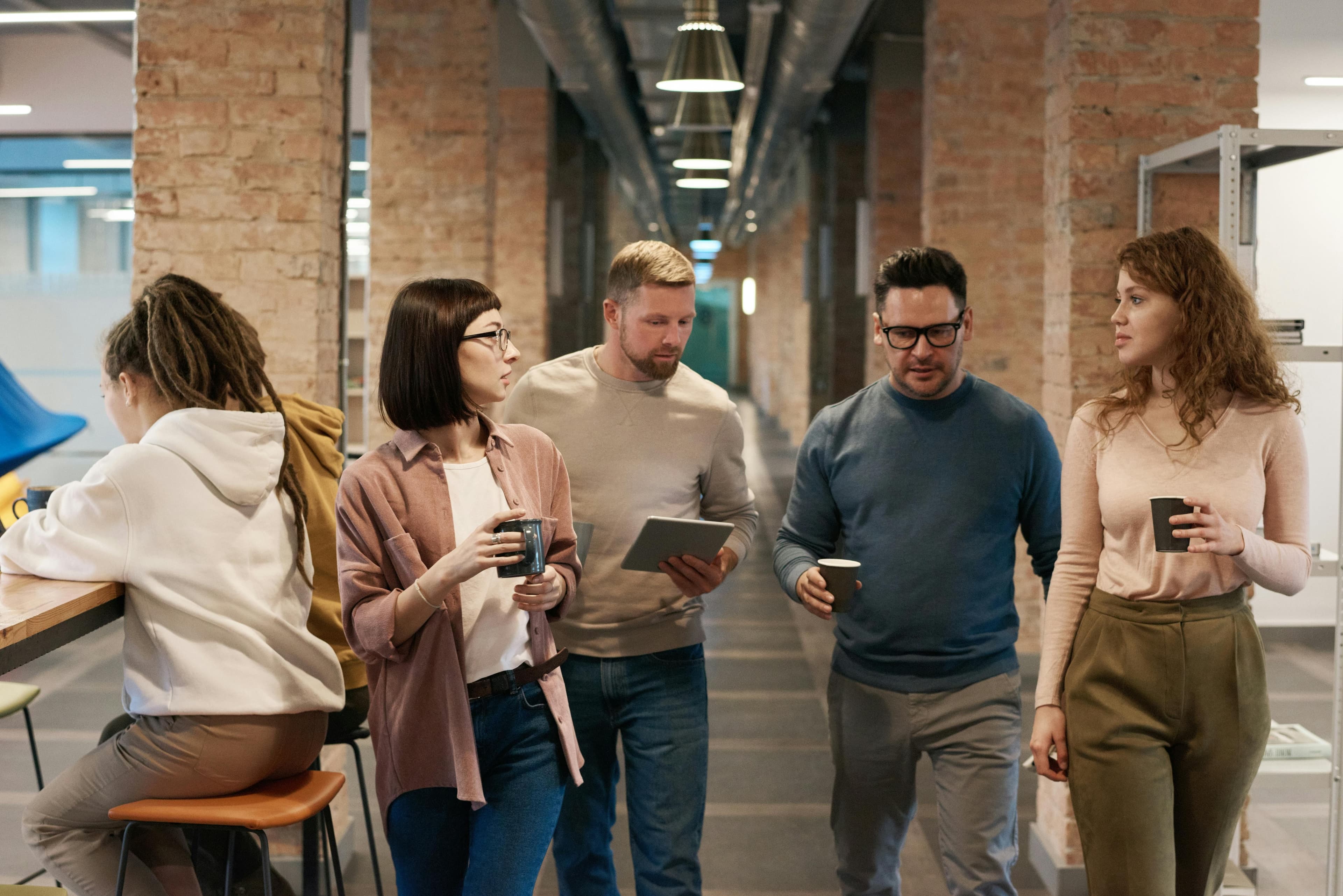 Ein Team muss vor allem eines: Zusammenarbeiten – pexels-fauxels-3182787.jpg