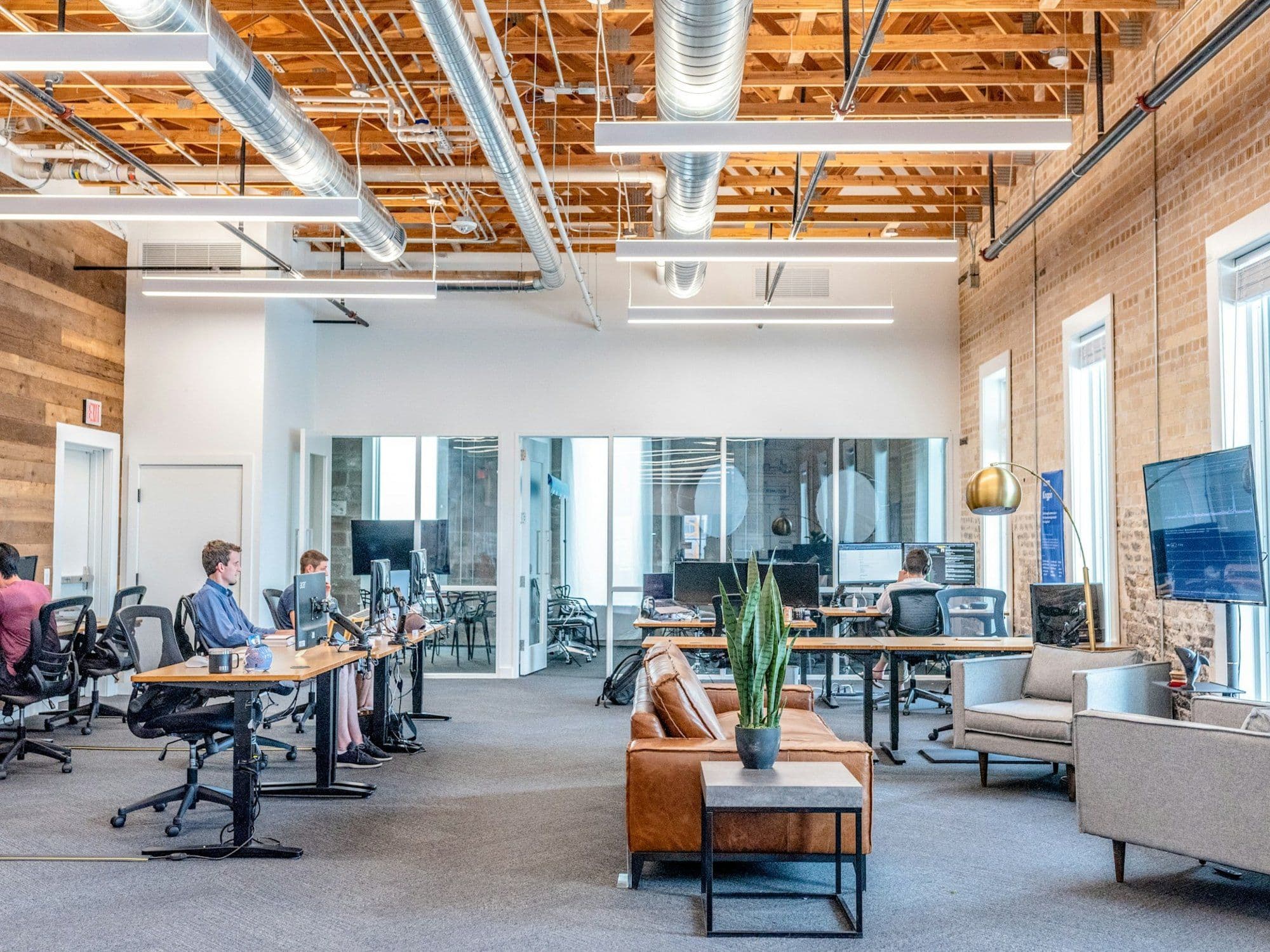 Prozessdigitalisierung in KMU: So machen Sie Ihr Unternehmen fit für die Zukunft – csm_austin-distel-wawEfYdpkag-unsplash_a2757a6b50.jpg