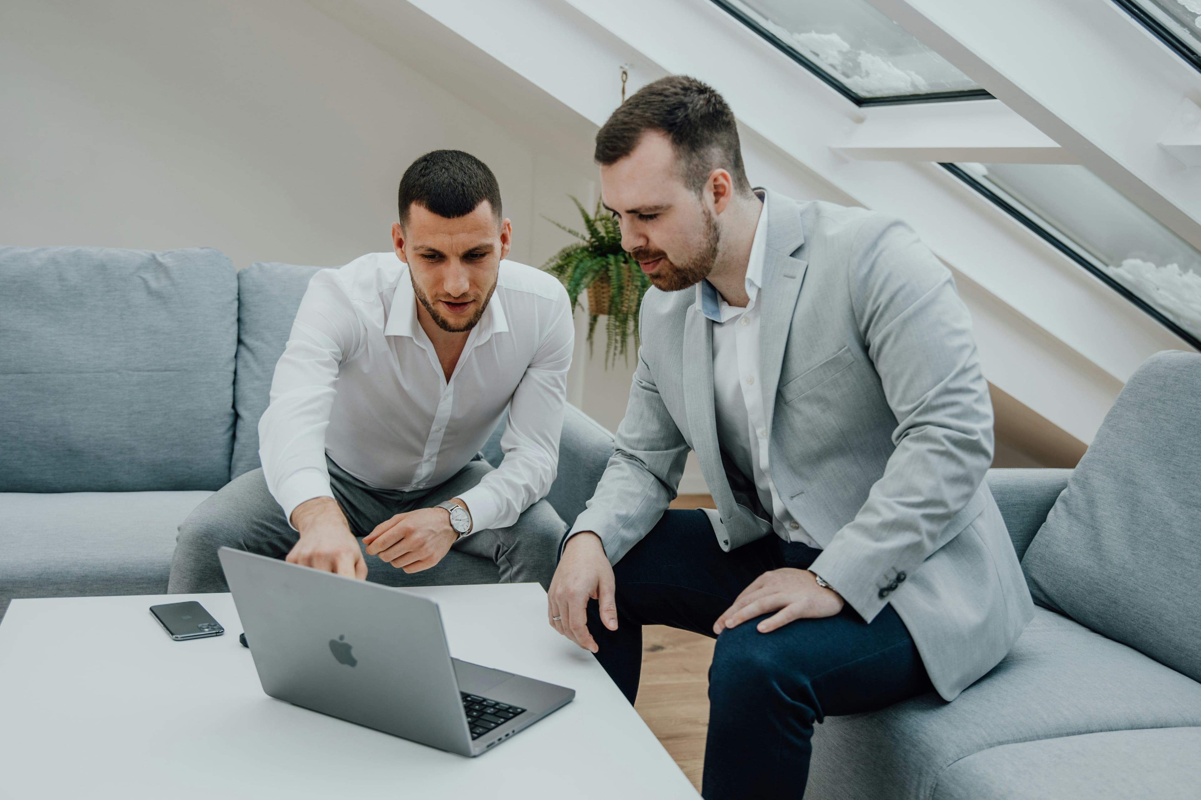 Digitale IT-Strategie für KMU: Wie Sie heute die Basis für morgen legen – seo-galaxy-liOWpCPRS8o-unsplash.jpg