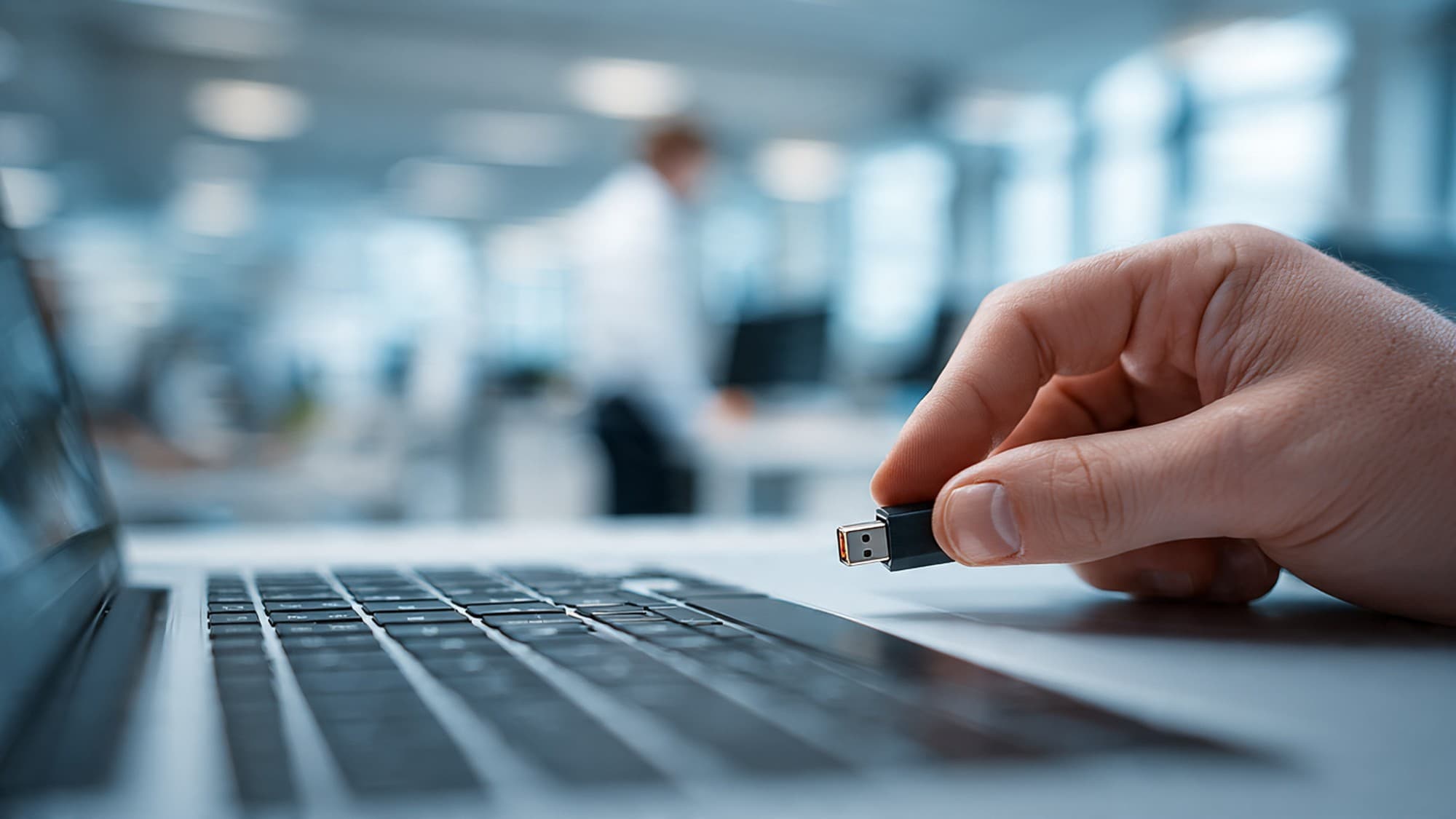 Phishing 2.0: Wenn KI die Spielregeln verändert – So schützen Sie Ihr
Unternehmen – csm_Phishing_verhindern_36564830a0.jpeg