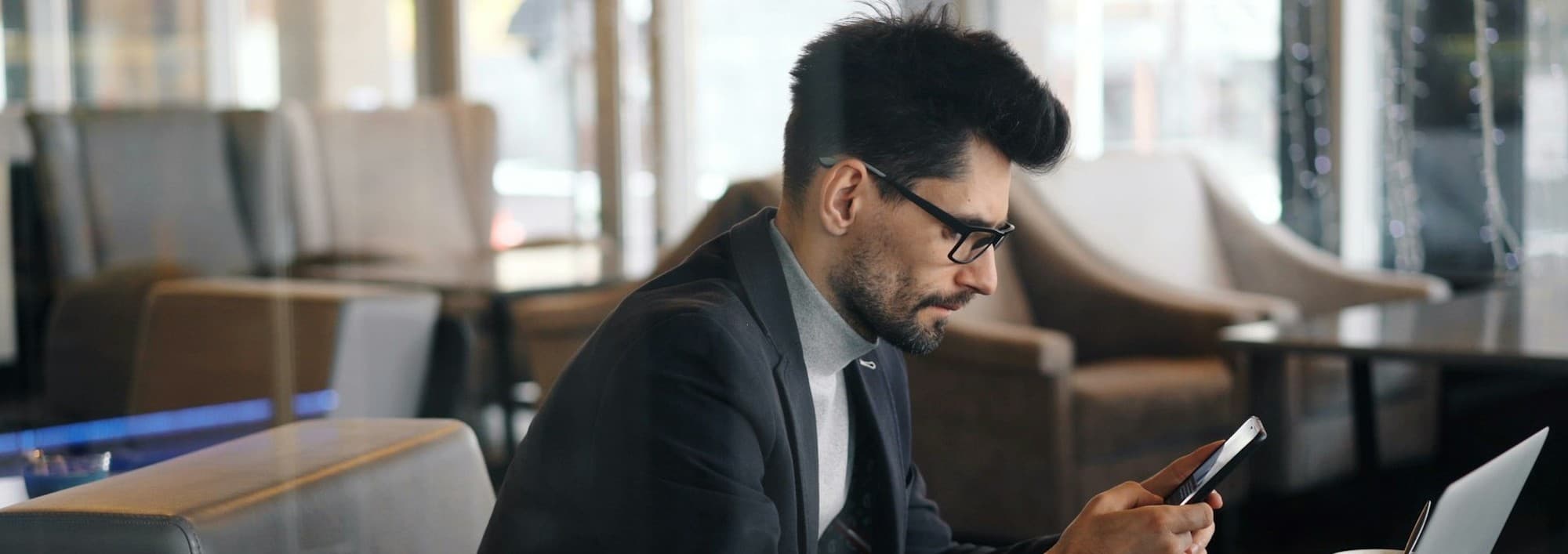 IT-Compliance: So erfüllen Sie rechtliche Vorgaben sicher und effizient – csm_vitaly-gariev-ujwsKv9NAMs-unsplash_fcf8ea7856.jpg
