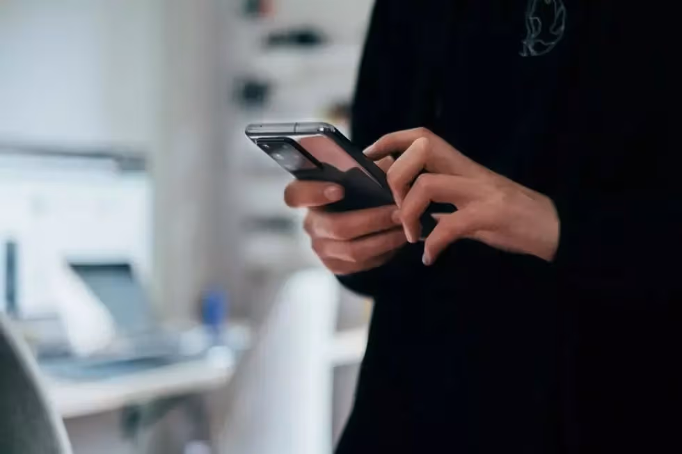 mobile-app-ihre-unternehmenskommunikation-fuer-die-hosentasche-2.webp
